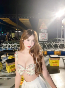 วิววี่-วรธิดา-756x1024.jpg